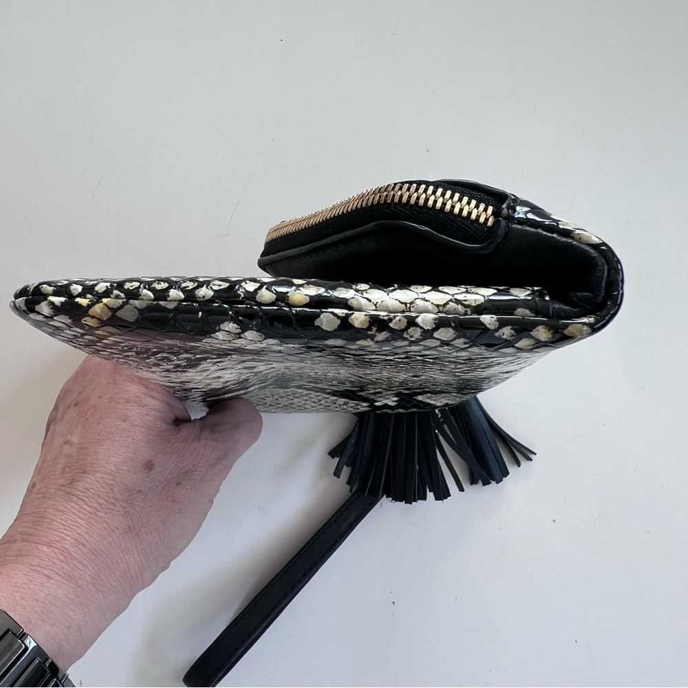 Henry Bendel NY snakeskin wristlet clutch bag - Picture 14 of 14